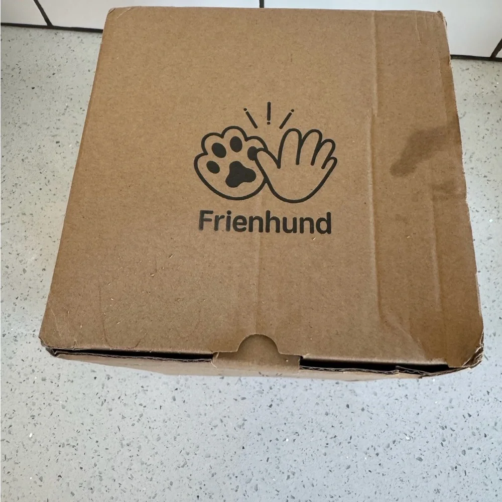 NIB Frienhund Smart Pet Feeder with Camera